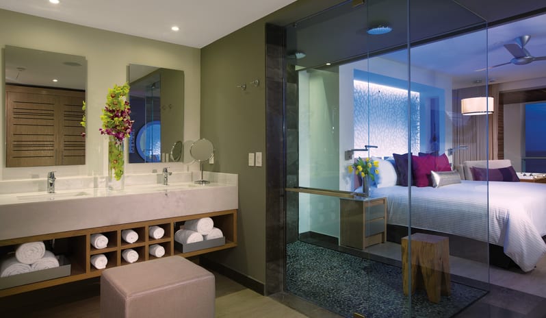 Breathless Riviera Cancun Resort & Spa-Xcelerate Junior Suite Swim-Out Tropical View 2_13942